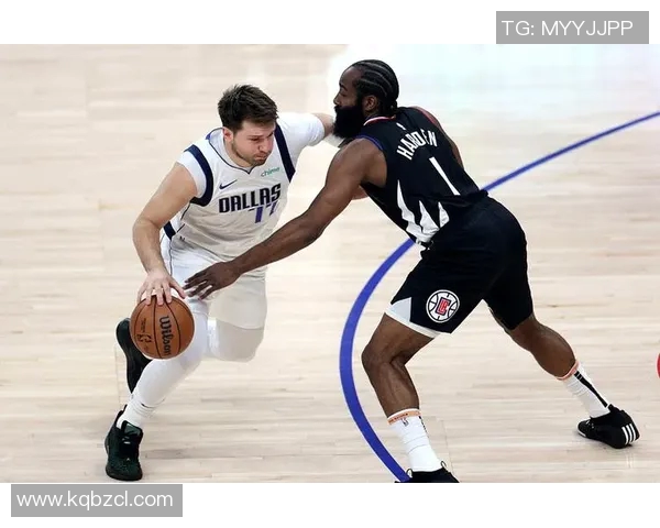 2016年NBA季后赛快船与勇士的激烈对决回顾与精彩瞬间分析 2016年NBA季后赛快船与勇士的激烈对决回顾与精彩瞬间分析