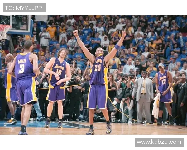 NBA最强1对1对决谁能称霸赛场揭晓传奇球员的巅峰对抗时刻